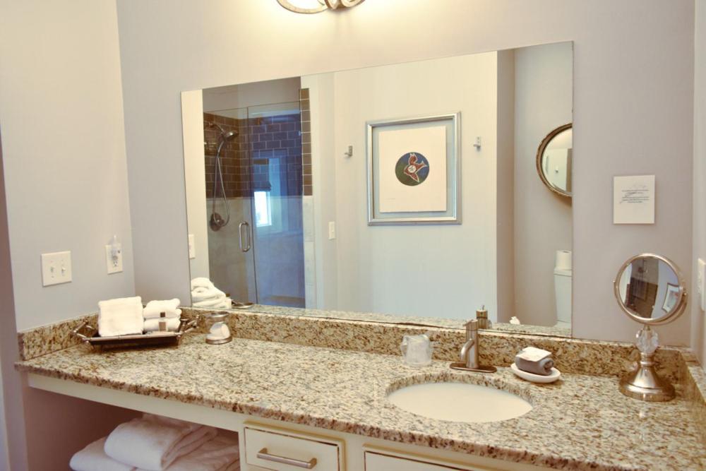 Sparrow Grove Manor Монро Номер фото