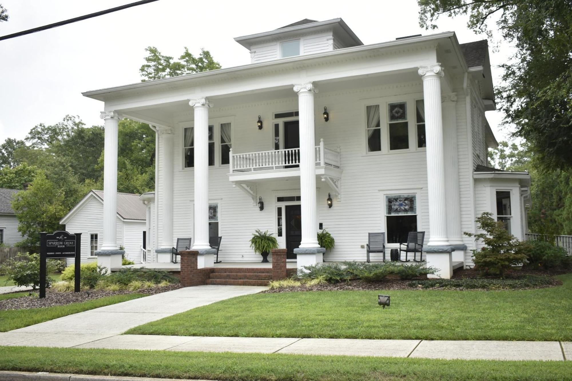 Sparrow Grove Manor Монро Экстерьер фото